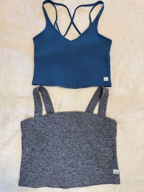 Vuori Crop Tank Bundle Size L